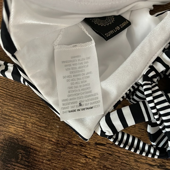 NEW Sunn Lab Women’s Striped Bikini Top & Bottom, Black/White, Small - Picture 6 of 10